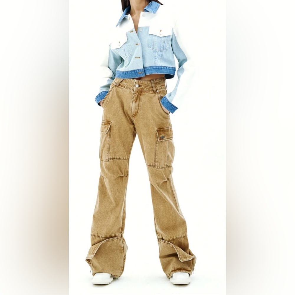 Wide Leg Cargo Pants in Light Brown